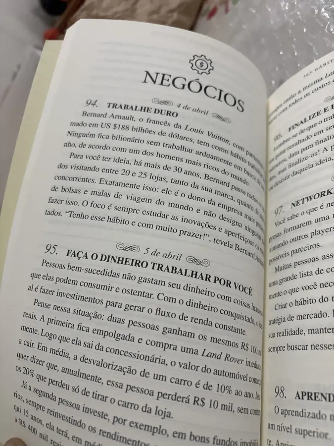 Páginas internas do capítulo Negócios